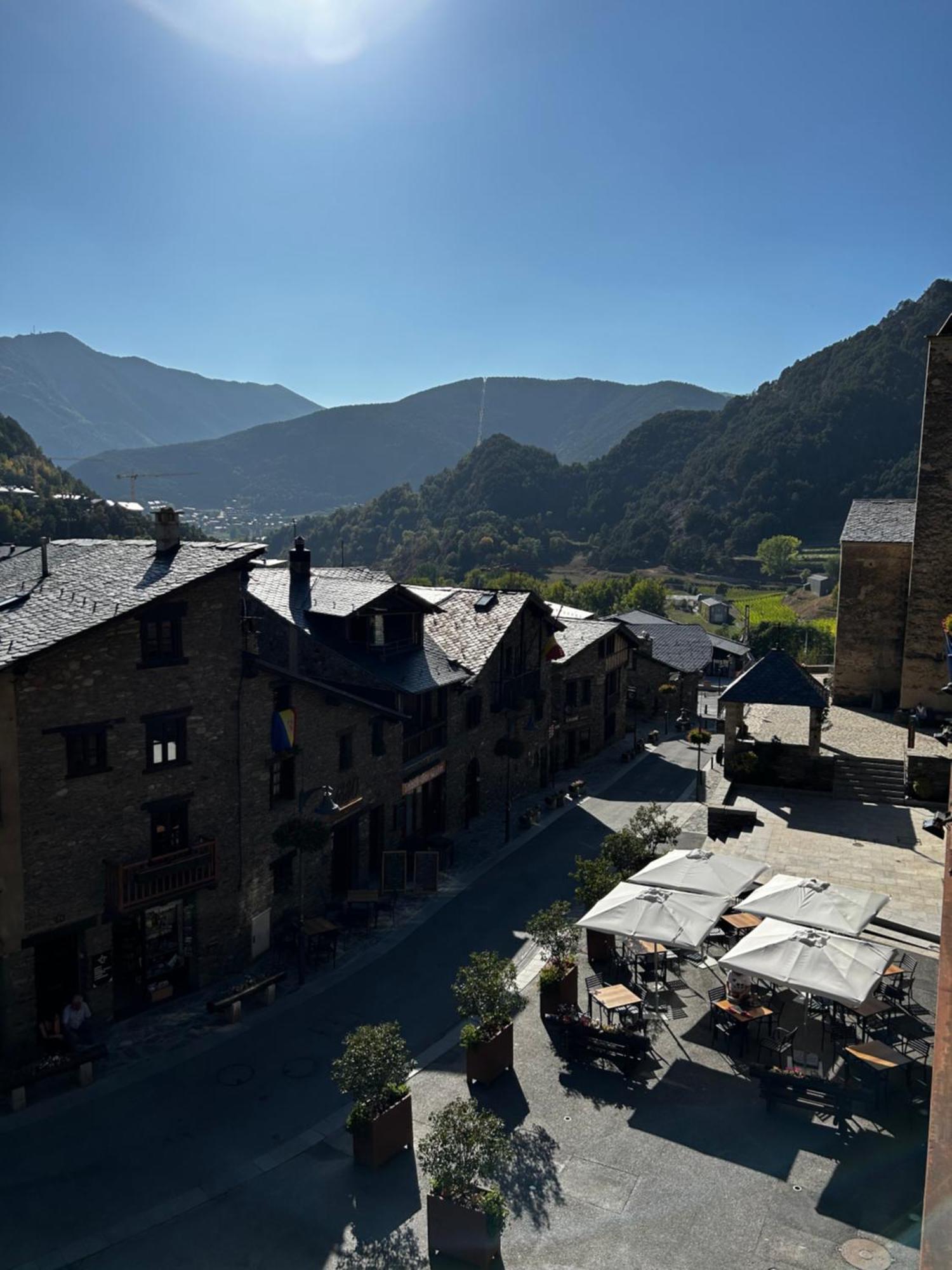 Hotel Santa Barbara De La Vall D'Ordino Eksteriør billede