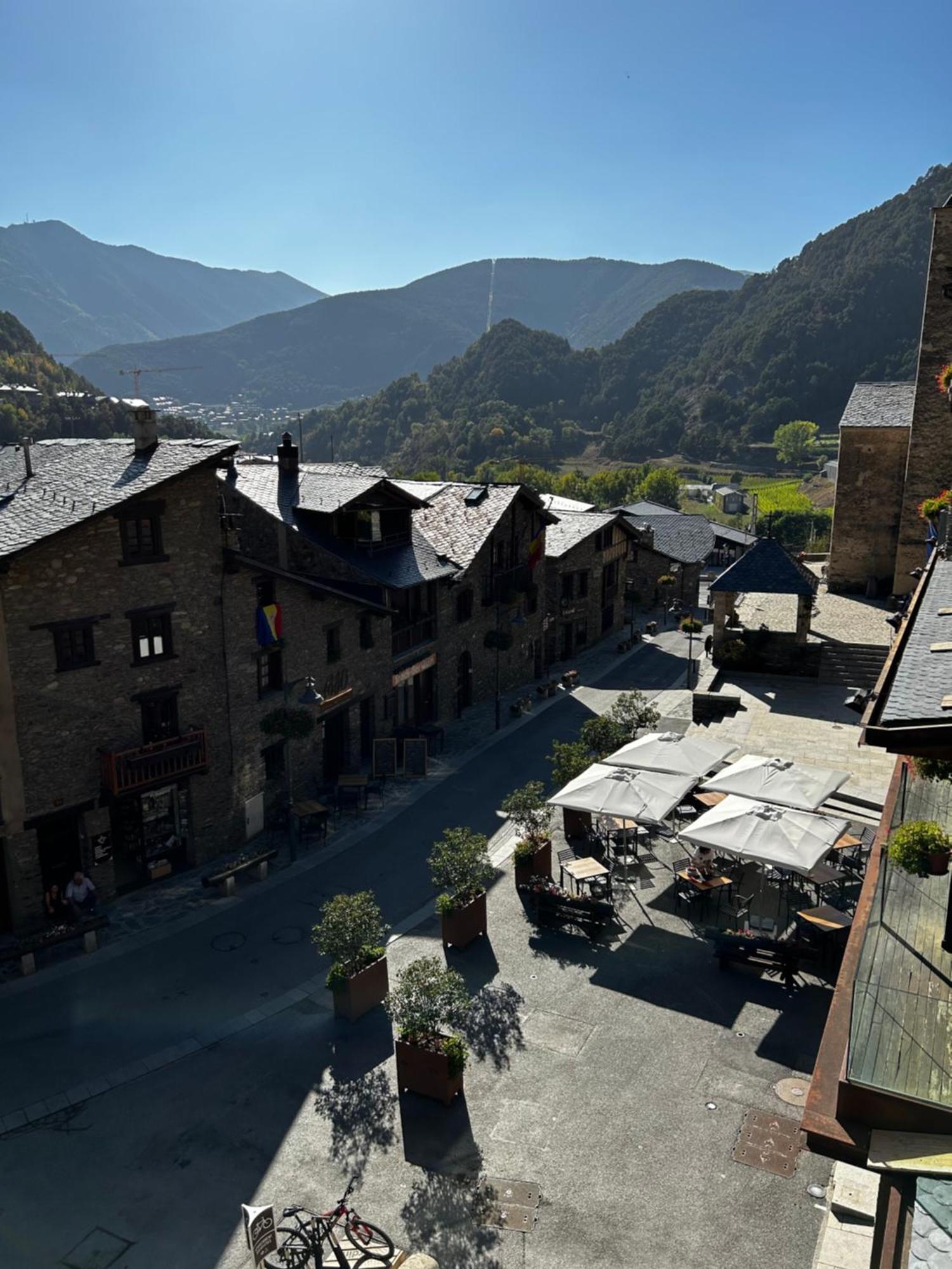 Hotel Santa Barbara De La Vall D'Ordino Eksteriør billede