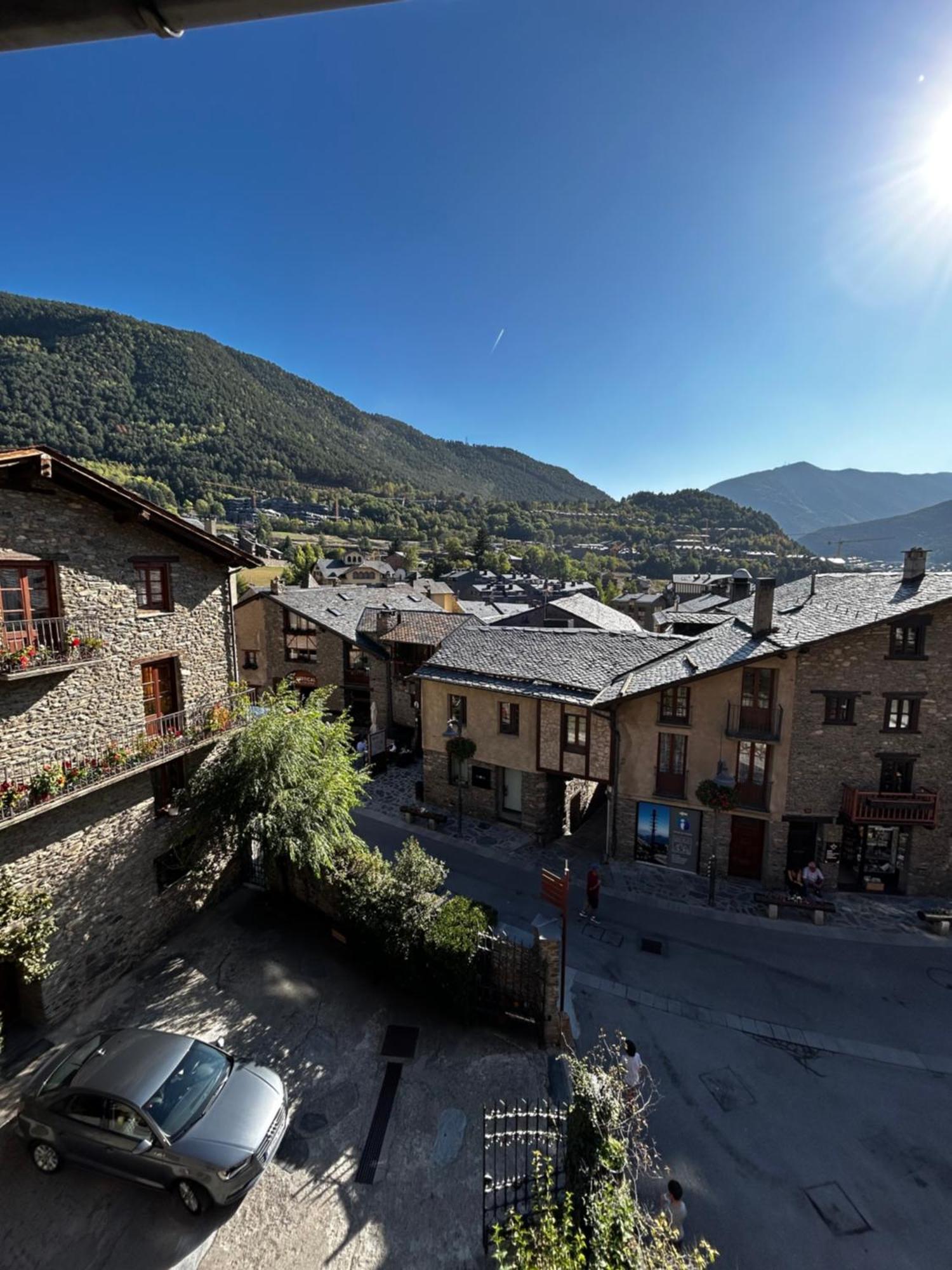 Hotel Santa Barbara De La Vall D'Ordino Eksteriør billede