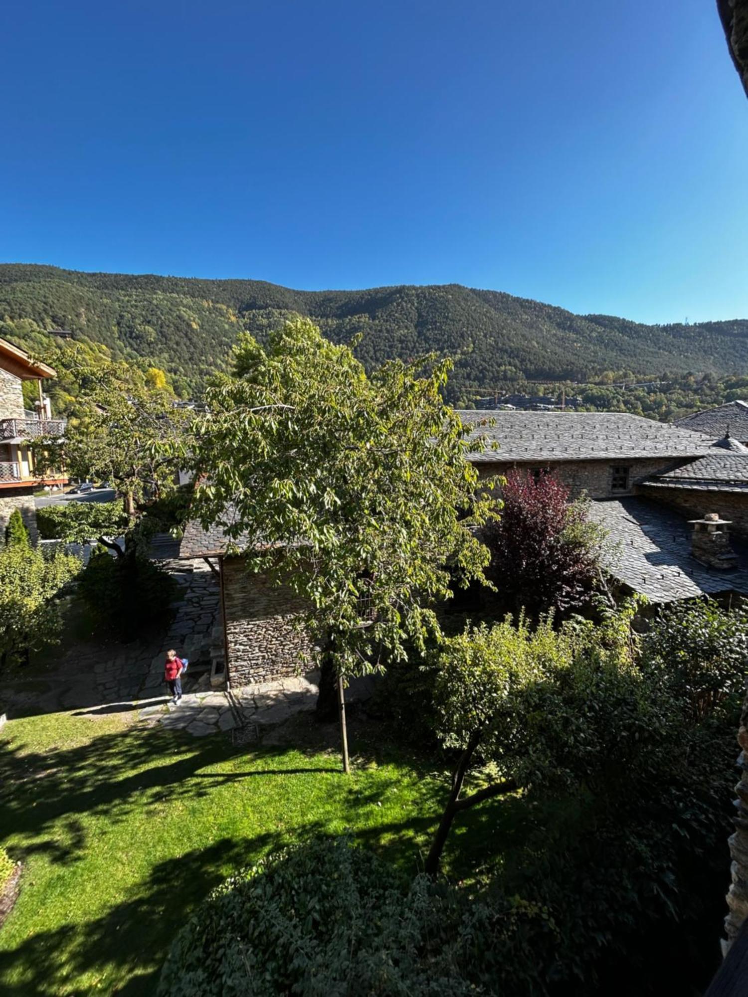 Hotel Santa Barbara De La Vall D'Ordino Eksteriør billede