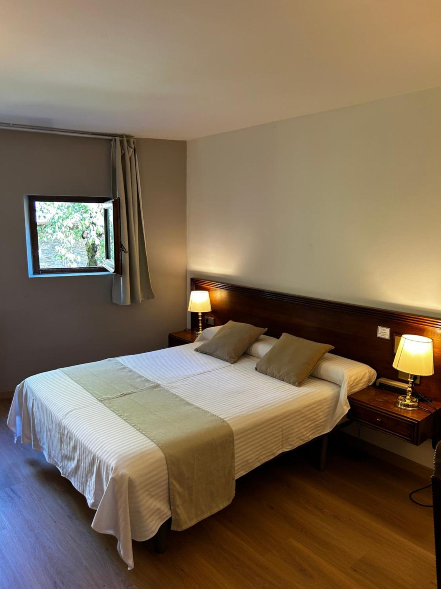 Hotel Santa Barbara De La Vall D'Ordino Eksteriør billede