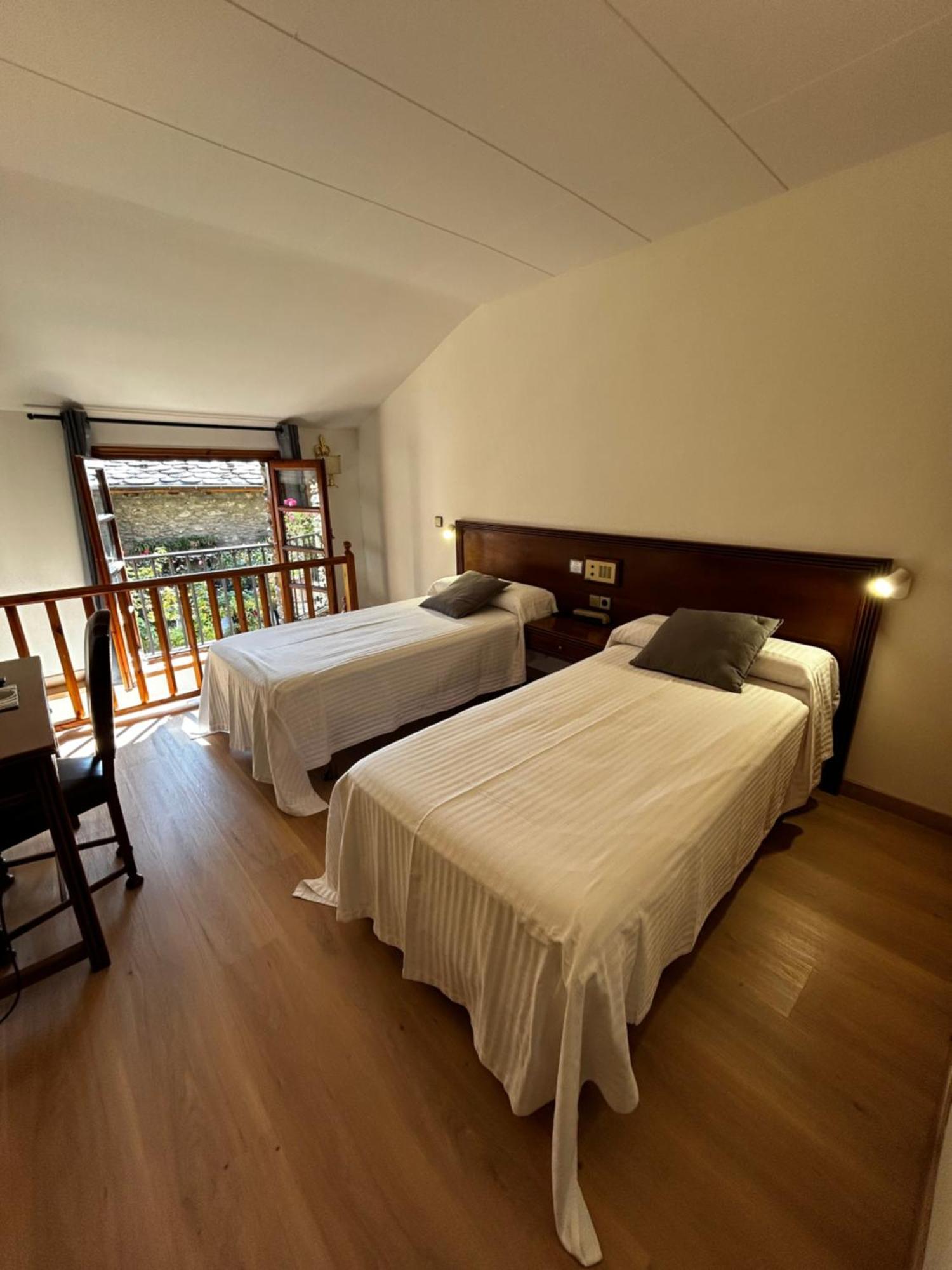 Hotel Santa Barbara De La Vall D'Ordino Eksteriør billede