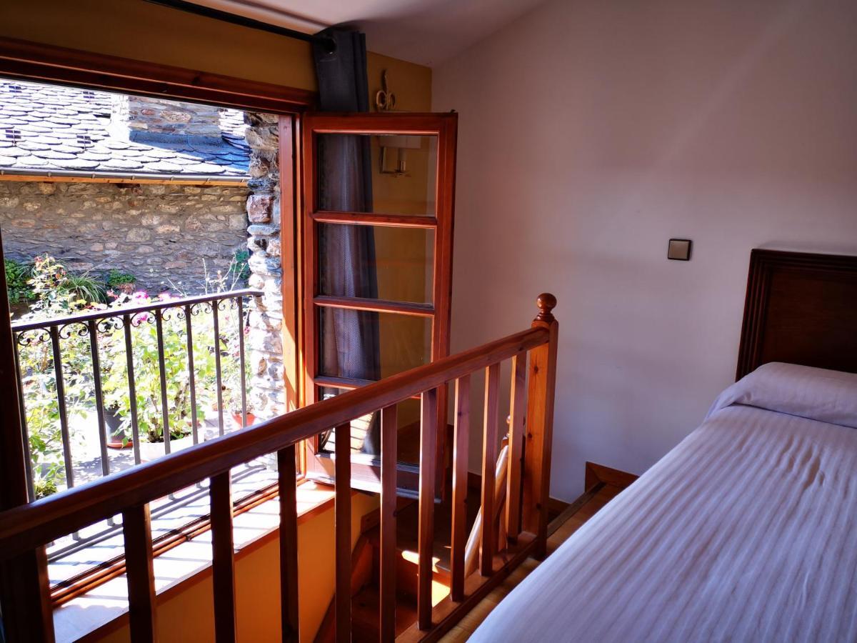 Hotel Santa Barbara De La Vall D'Ordino Eksteriør billede